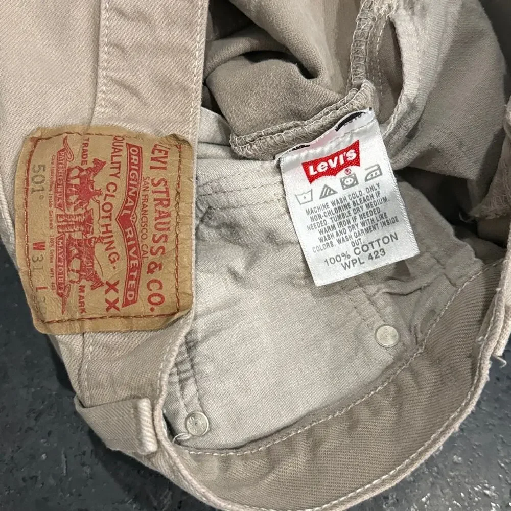 UEC LEVI’S KHAKI 501 ORIGINAL STRAIGHT LEG DENIM JEANS MADE IN MEXICO SZ 31x30